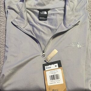 NWT The North Face Light Gray Quarter-Zip Pullover